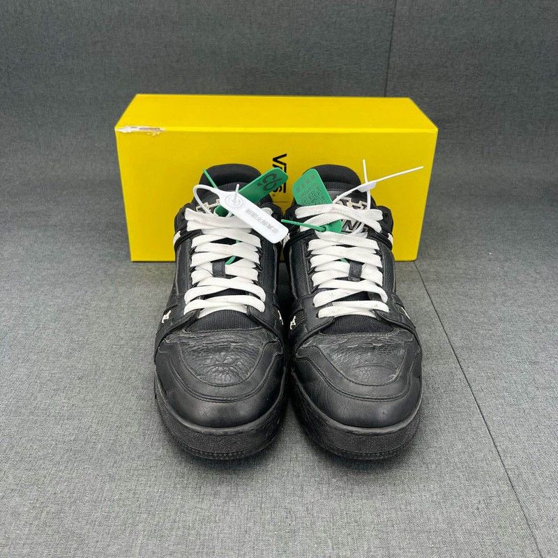 Louis Vuitton Louis Vuitton Trainer Leather Low-Top Sneakers 0079 Size US 9 / IT 39 - 2 Thumbnail