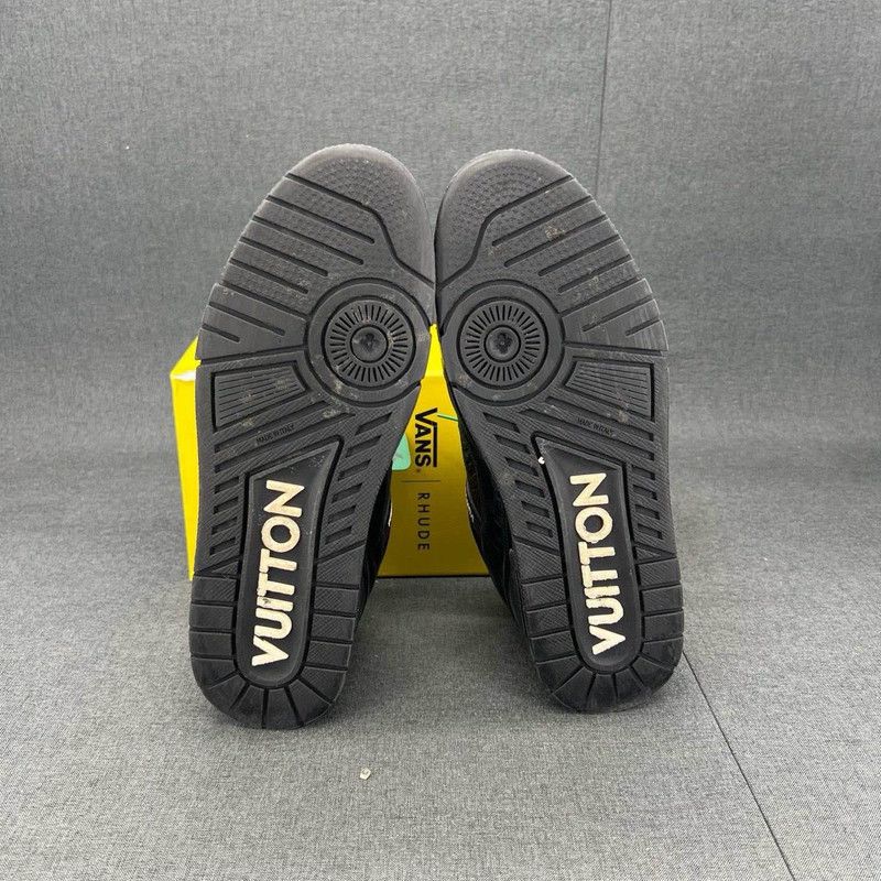 Louis Vuitton Louis Vuitton Trainer Leather Low-Top Sneakers 0079 Size US 9 / IT 39 - 4 Thumbnail