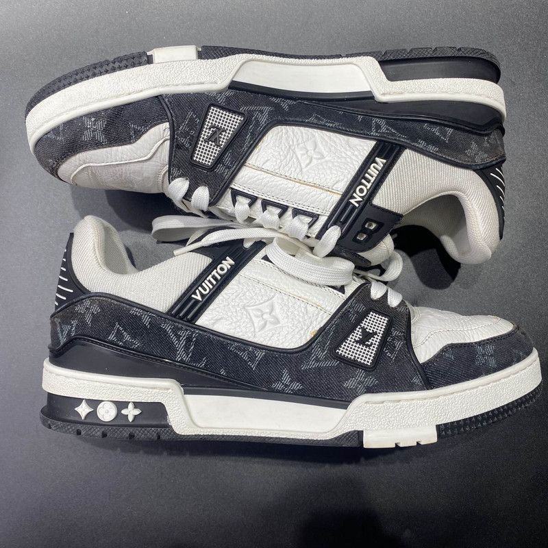Louis Vuitton Louis Vuitton Panda Trainer Low Top Fashion Sneakers 0079 Size US 9 / IT 39 - 6 Thumbnail