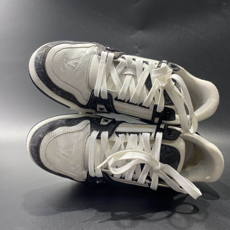 Louis Vuitton Louis Vuitton Panda Trainer Low Top Fashion Sneakers 0079 Size US 9 / IT 39 - 11 Thumbnail
