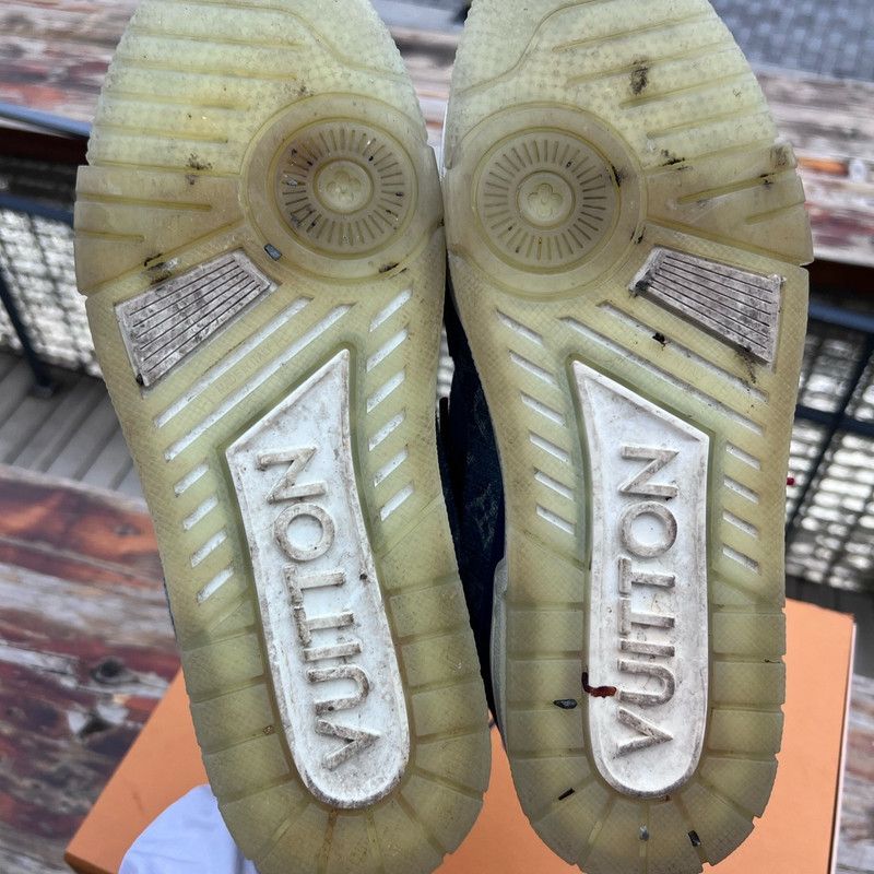 Louis Vuitton Louis Vuitton Trainer Sneakers in Blue 0079 Size US 9 / IT 39 - 5 Thumbnail