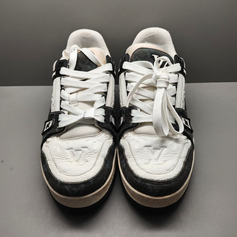 Louis Vuitton Louis Vuitton Panda Print Low-Top Sneakers 0079 Size US 9 / IT 39 - 2 Thumbnail
