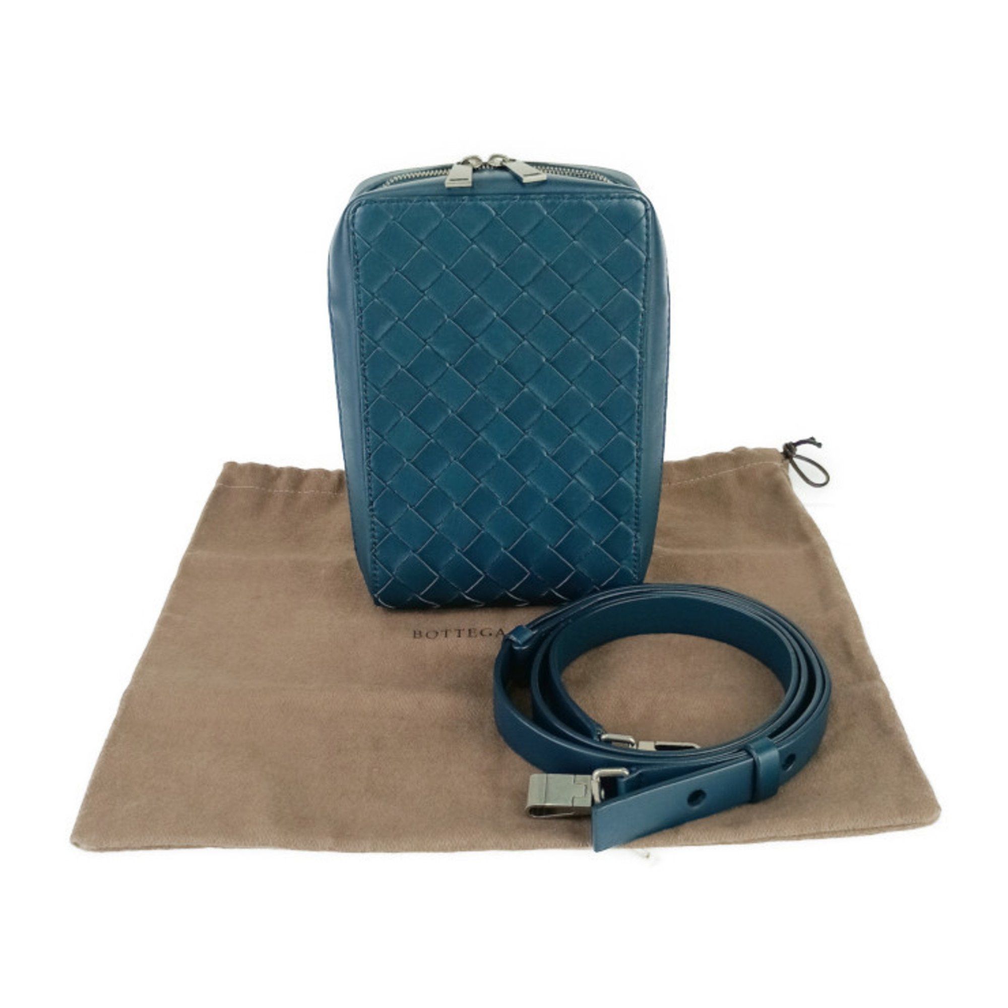 Bottega Veneta BOTTEGA VENETA Intrecciato Small The Valve Shoulder/Crossbody Bag 592692 VO0BI Blue Leather for Men and Women Size ONE SIZE - 9 Thumbnail