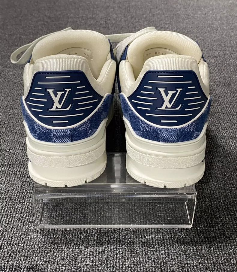 Louis Vuitton LV white blue checkerboard trainer shoes Size US 15 / EU 48 - 4 Thumbnail