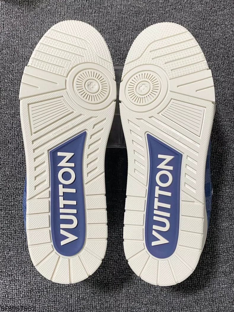 Louis Vuitton LV white blue checkerboard trainer shoes Size US 15 / EU 48 - 5 Thumbnail