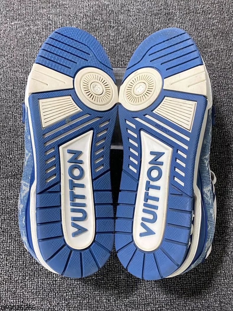 Louis Vuitton louis vuitton blue white trainer shoes Size US 15 / EU 48 - 6 Thumbnail