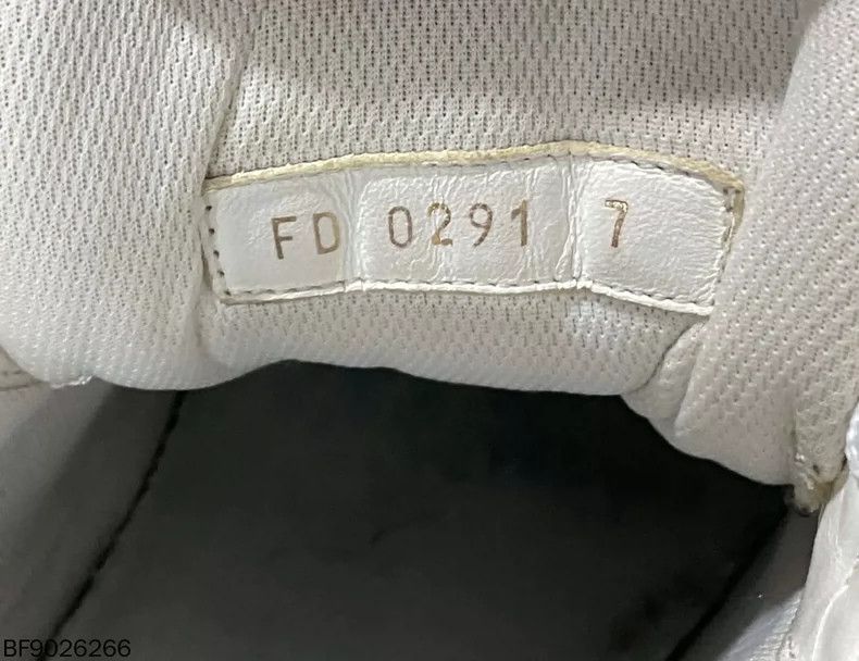 Louis Vuitton louis vuitton blue white trainer shoes Size US 15 / EU 48 - 7 Thumbnail