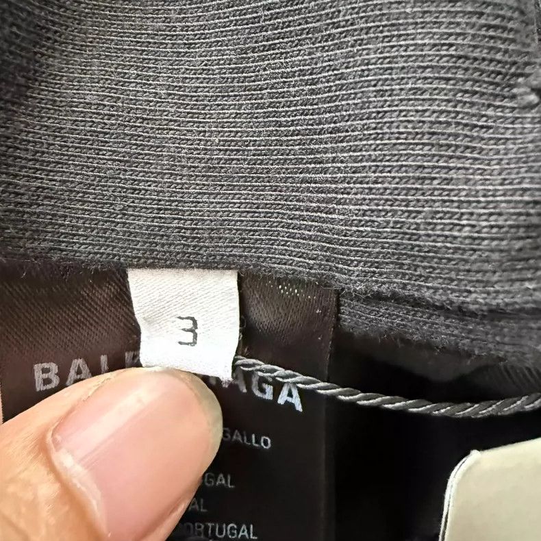 Balenciaga Balenciaga Antwerpen Palace Logo Short Sleeve T-shirt Size US S / EU 44-46 / 1 - 6 Thumbnail
