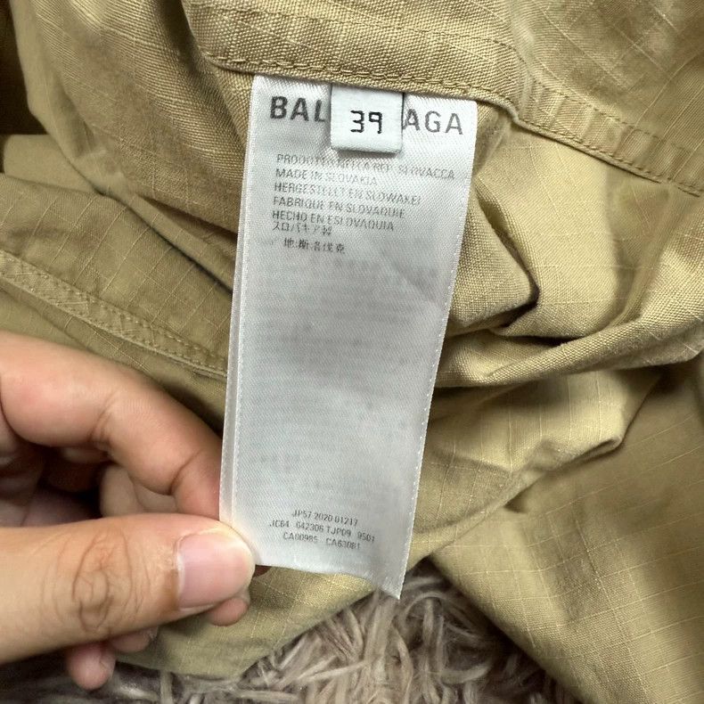 Balenciaga Balenciaga Logo Button-Up Shirt Size US M / EU 48-50 / 2 - 5 Thumbnail