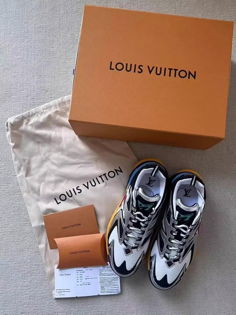 Louis Vuitton Louis Vuitton low-top casual sneakers Size US 10 / EU 43 - 2 Thumbnail