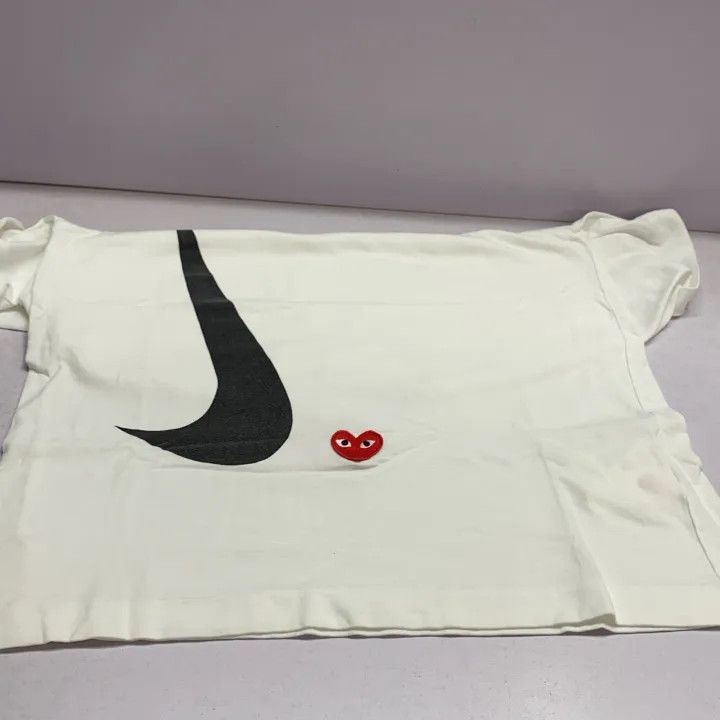 Comme des Garcons PLAY Comme des Garçons Play x Nike Heart Logo T-Shirt 0079 Size US L / EU 52-54 / 3 - 12 Thumbnail