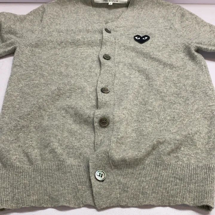 Comme des Garcons PLAY Comme des Garçons Play Gray Logo Sweater for Men 0079 Size US S / EU 44-46 / 1 - 10 Thumbnail