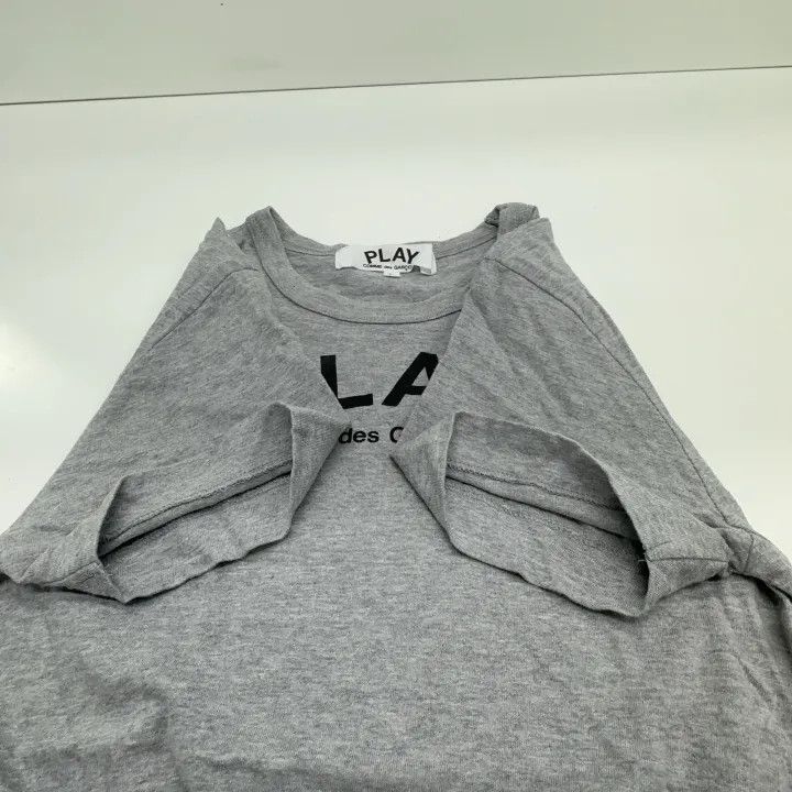 Comme des Garcons PLAY Comme des Garçons Play Grey Heart Logo Tee 0079 Size L / US 10 / IT 46 - 10 Thumbnail
