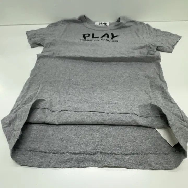 Comme des Garcons PLAY Comme des Garçons Play Grey Heart Logo Tee 0079 Size L / US 10 / IT 46 - 9 Thumbnail