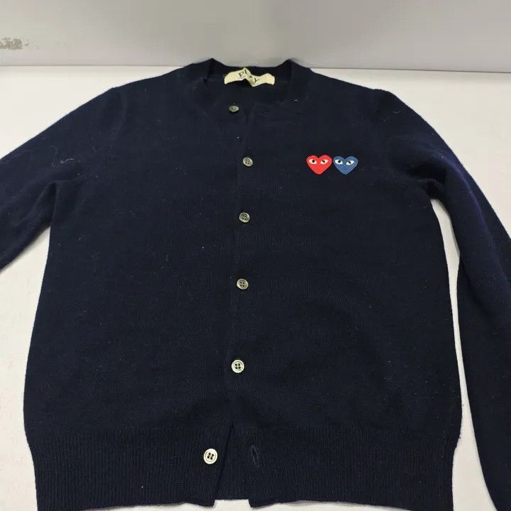Comme des Garcons PLAY Comme des Garçons Play Navy Heart Cardigan 0079 Size S / US 4 / IT 40 - 14 Thumbnail