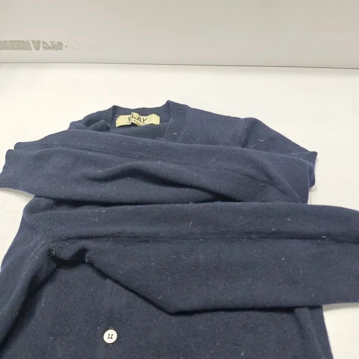Comme des Garcons PLAY Comme des Garçons Play Navy Heart Cardigan 0079 Size S / US 4 / IT 40 - 12 Thumbnail