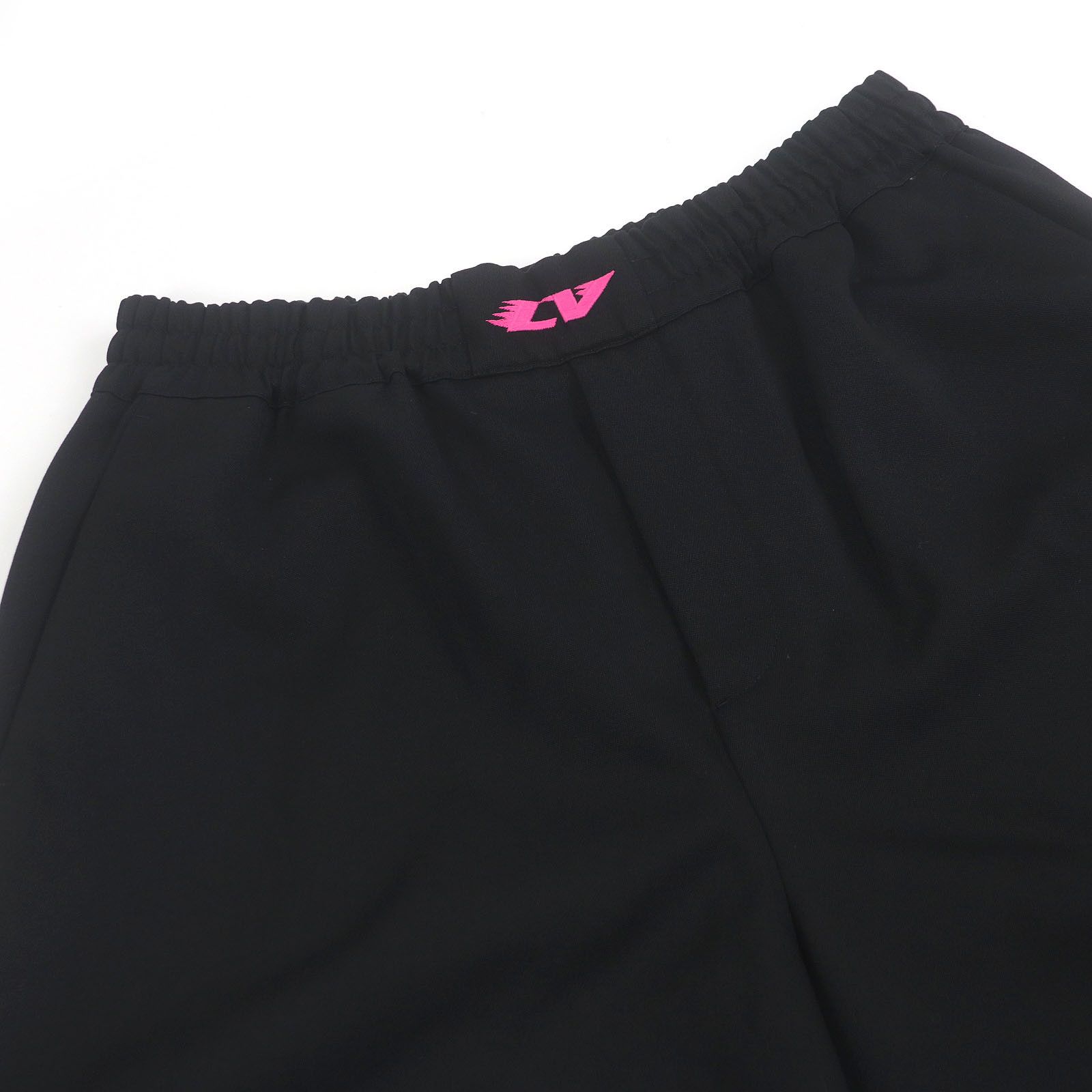 Louis Vuitton Louis Vuitton Louis Vuitton LV logo embroidered basketball shorts Cotton Shorts DUTY FREE for USA Size ONE SIZE - 3 Thumbnail