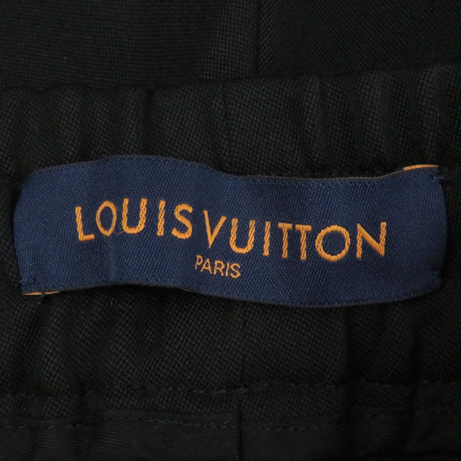 Louis Vuitton Louis Vuitton Louis Vuitton LV logo embroidered basketball shorts Cotton Shorts DUTY FREE for USA Size ONE SIZE - 6 Thumbnail
