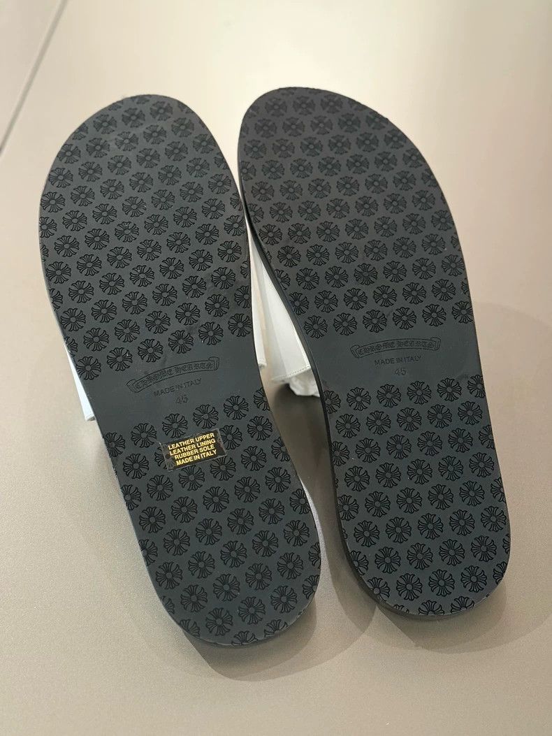 Chrome Hearts chrome hearts white leather slides Size US 15 / EU 48 - 5 Thumbnail