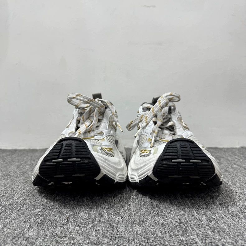 Balenciaga Balenciaga 6XL dad sneakers Size US 15 / EU 48 - 2 Thumbnail