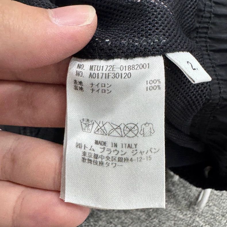 Thom Browne Thom Browne shark embroidered shorts Size US 26 / EU 42 - 6 Thumbnail