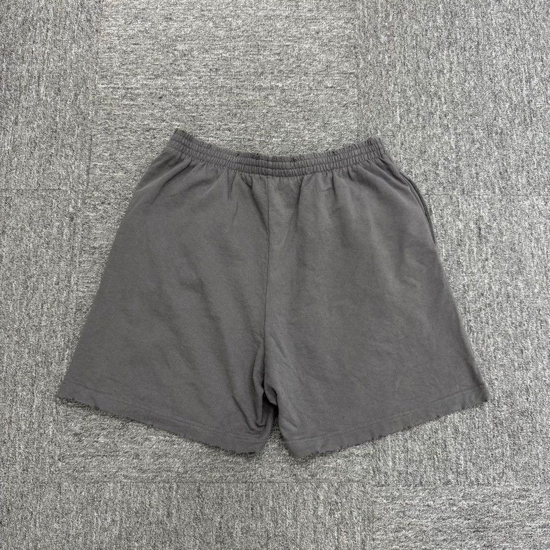 Balenciaga Balenciaga distressed cola print shorts Size US 26 / EU 42 - 2 Thumbnail
