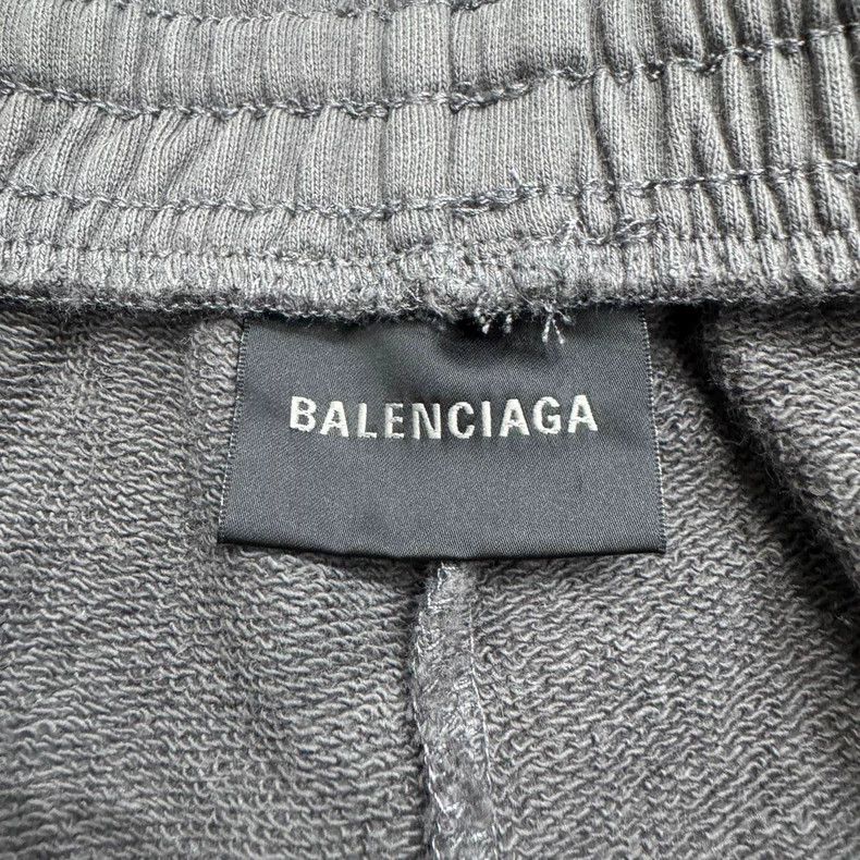 Balenciaga Balenciaga distressed cola print shorts Size US 26 / EU 42 - 4 Thumbnail