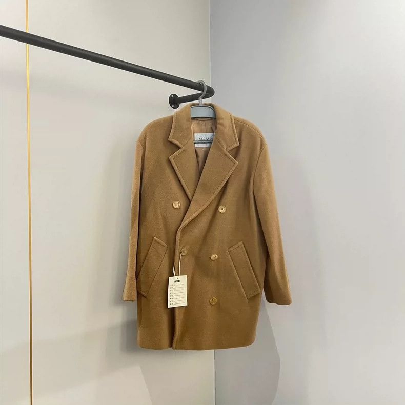 Max Mara MaxMara Short Double-Breasted Coat -dmc Size US M / EU 48-50 / 2 - 2 Thumbnail