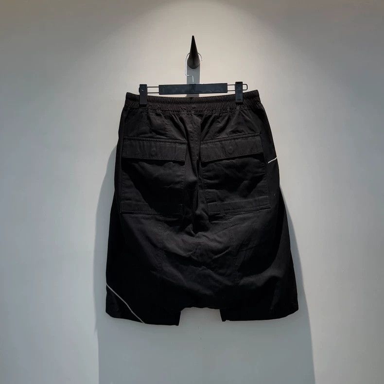 Rick Owens Rick Owens Mainline Show Model Fold Line Shorts Size US 44 / EU 60 - 3 Thumbnail