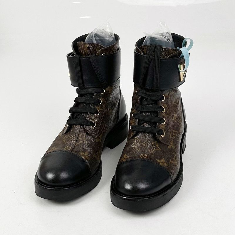 Louis Vuitton Louis Vuitton Canvas Short Martin Boots for Women 0079 Size US 5 / IT 35 - 2 Thumbnail