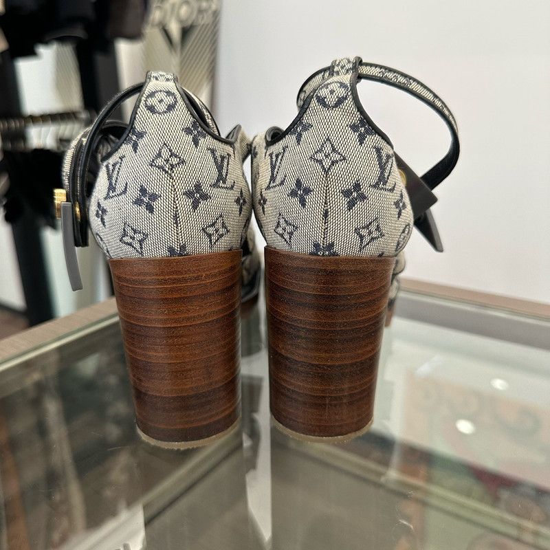 Louis Vuitton Louis Vuitton Classic Logo Denim High Heel Sandals 0079 Size US 7 / IT 37 - 4 Thumbnail