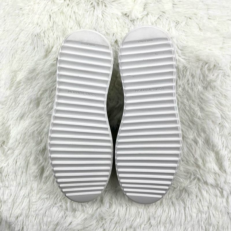 Louis Vuitton Louis Vuitton Low-Top Fashion Sneakers for Women 0079 Size US 5 / IT 35 - 4 Thumbnail