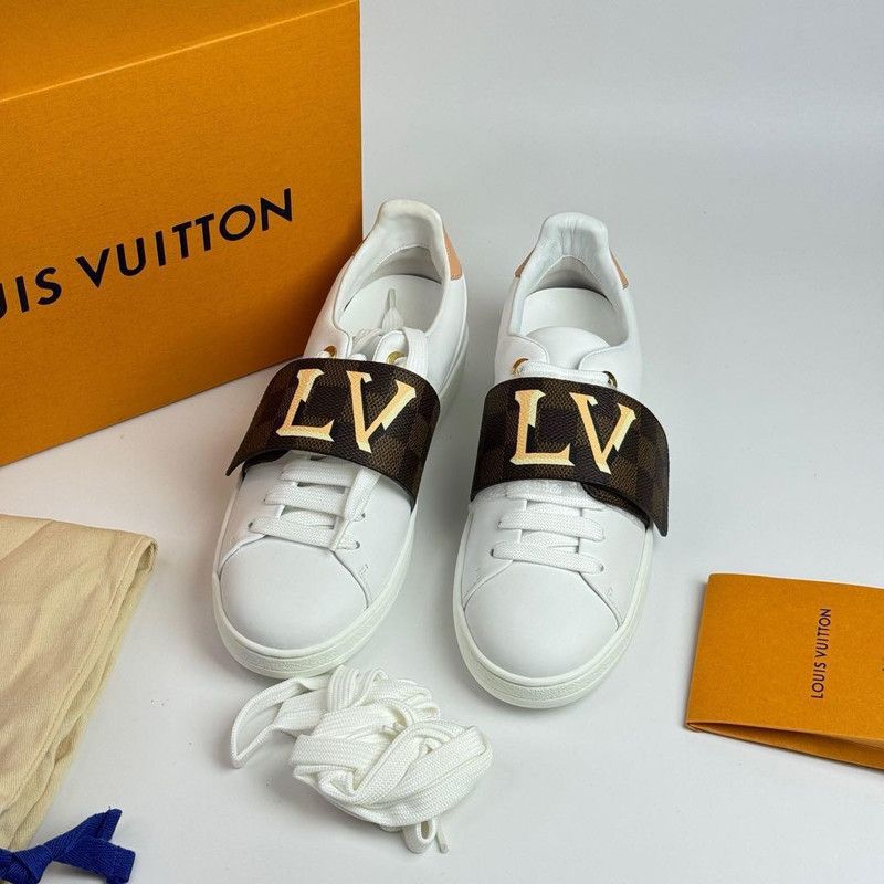 Louis Vuitton Louis Vuitton White Frontrow Leather Flat Sneakers 0079 Size US 6 / IT 36 - 2 Thumbnail