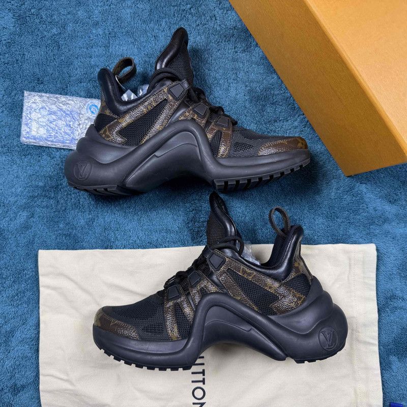Louis Vuitton Louis Vuitton Archlight Running Shoes for Women 0079 Size US 5 / IT 35 - 8 Thumbnail