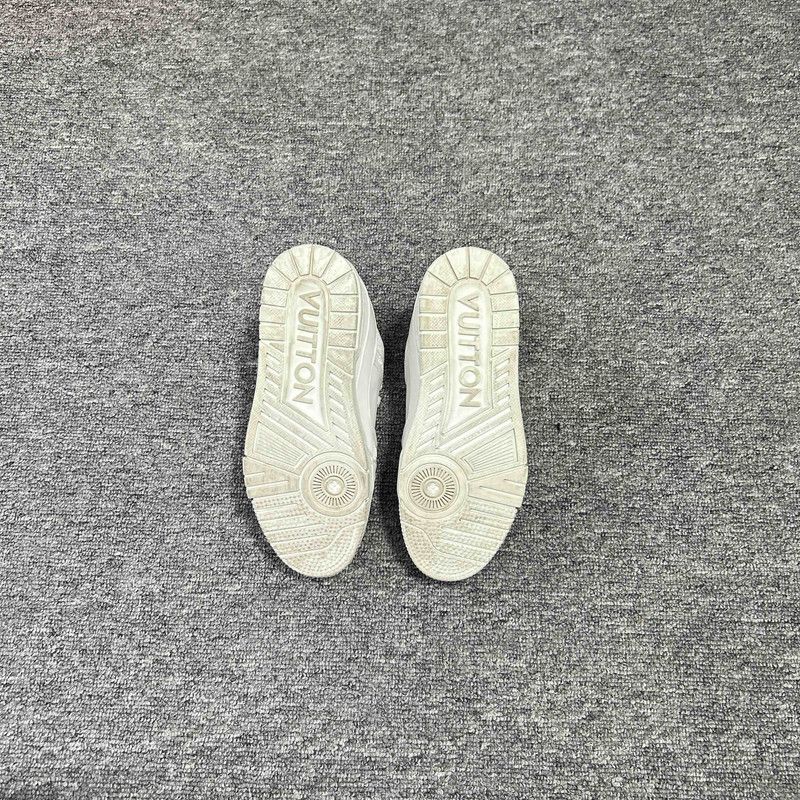 Louis Vuitton Louis Vuitton White Leather Low-Top Trainers 0079 Size US 6 / IT 36 - 4 Thumbnail