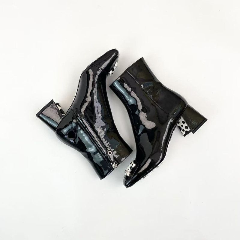 Louis Vuitton Yayoi Kusama x Louis Vuitton Black Ankle Boots 0079 Size US 4 / IT 34 - 4 Thumbnail
