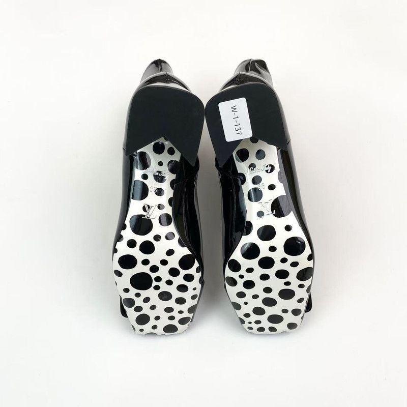 Louis Vuitton Yayoi Kusama x Louis Vuitton Black Ankle Boots 0079 Size US 4 / IT 34 - 6 Thumbnail