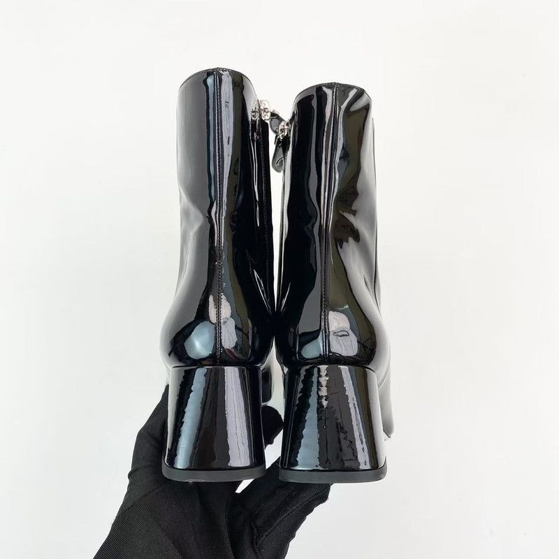 Louis Vuitton Yayoi Kusama x Louis Vuitton Black Ankle Boots 0079 Size US 4 / IT 34 - 5 Thumbnail