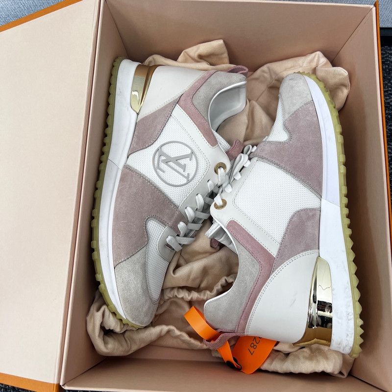 Louis Vuitton Louis Vuitton Run Away Low Top Sneakers for Women 0079 Size US 7 / IT 37 - 7 Thumbnail
