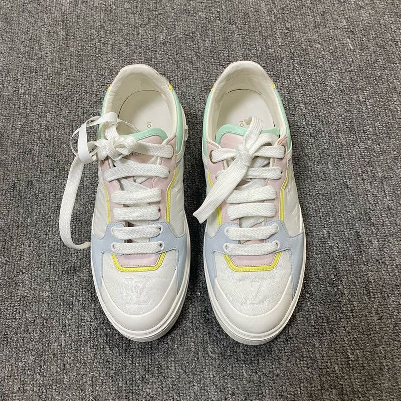 Louis Vuitton Louis Vuitton Time Out Casual Sneakers for Women 0079 Size US 7 / IT 37 - 2 Thumbnail