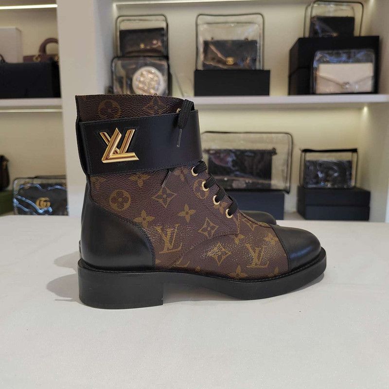 Louis Vuitton Louis Vuitton Classic Fashion Lace-Up Boots 0079 Size US 8 / IT 38 - 5 Thumbnail