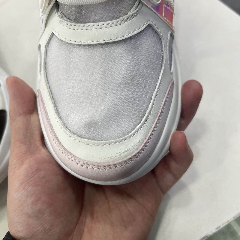 Louis Vuitton Louis Vuitton Archlight White Sneakers for Women 0079 Size US 6 / IT 36 - 7 Thumbnail