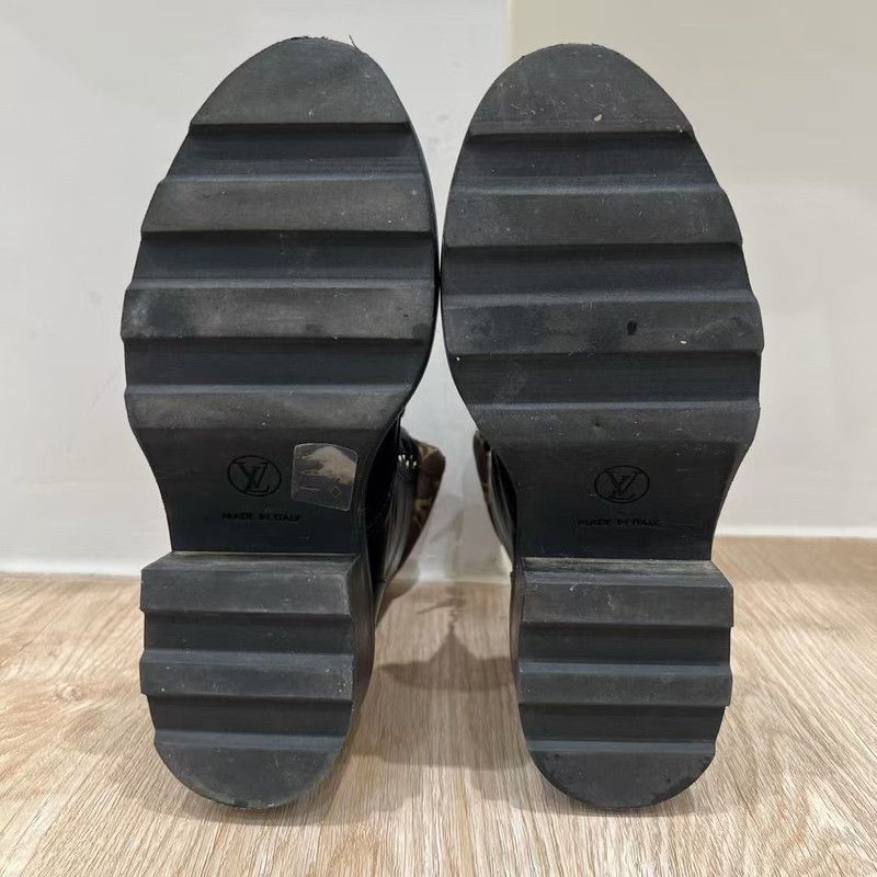 Louis Vuitton Louis Vuitton Black Beaubourg Ankle Boots for Women 0079 Size US 6 / IT 36 - 4 Thumbnail