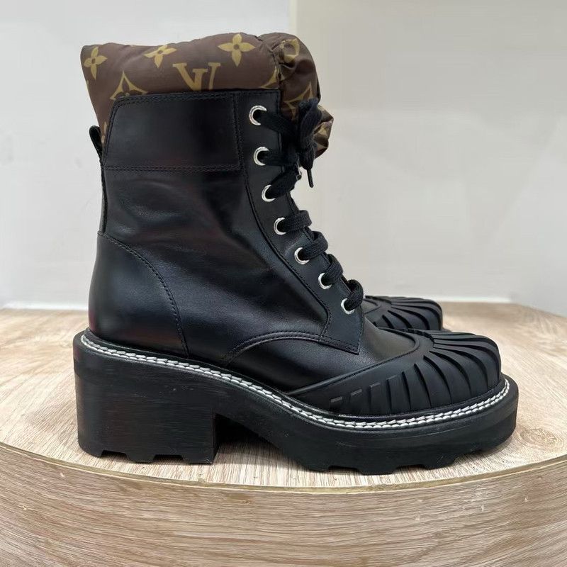 Louis Vuitton Louis Vuitton Black Beaubourg Ankle Boots for Women 0079 Size US 6 / IT 36 - 6 Thumbnail