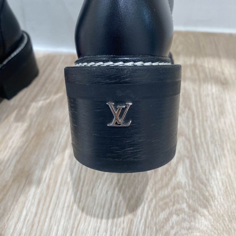 Louis Vuitton Louis Vuitton Black Beaubourg Ankle Boots for Women 0079 Size US 6 / IT 36 - 13 Thumbnail