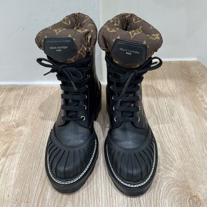 Louis Vuitton Louis Vuitton Black Beaubourg Ankle Boots for Women 0079 Size US 6 / IT 36 - 2 Thumbnail
