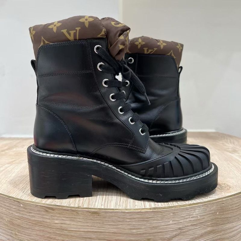 Louis Vuitton Louis Vuitton Black Beaubourg Ankle Boots for Women 0079 Size US 6 / IT 36 - 7 Thumbnail