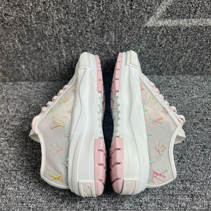 Louis Vuitton Louis Vuitton Stylish Low-Top Sneakers for Women 0079 Size US 6 / IT 36 - 6 Thumbnail