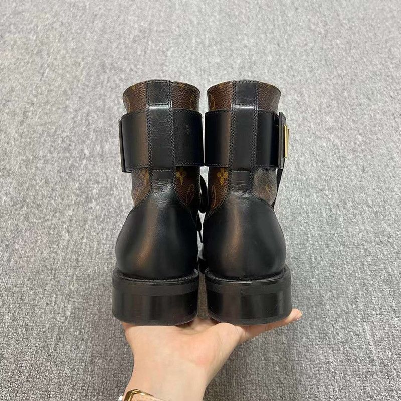 Louis Vuitton Louis Vuitton Wonderland Fashion Short Boots for Women 0079 Size US 8 / IT 38 - 3 Thumbnail