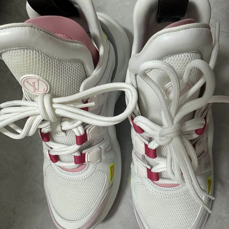 Louis Vuitton Louis Vuitton Archlight Sneakers in White and Pink 0079 Size US 6 / IT 36 - 2 Thumbnail